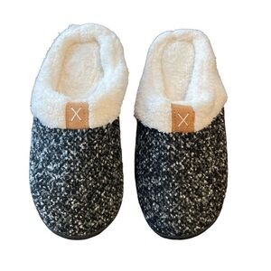 🌸NIP AHAPEGO Womens Knitted Slippers - size Large 9/10